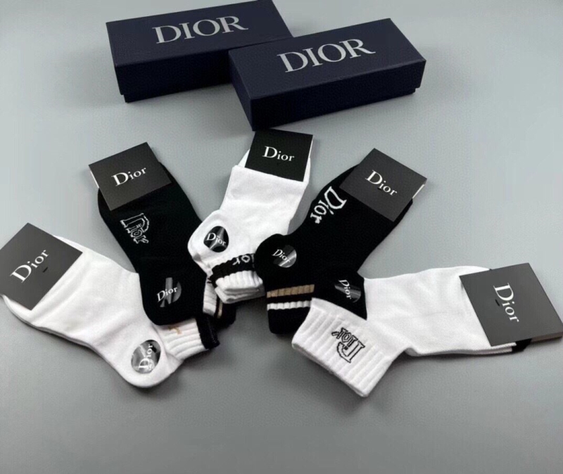 DIOR